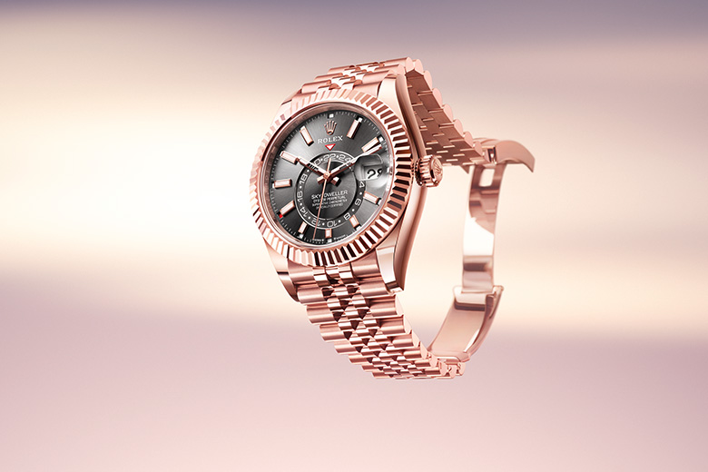 Scopri Rolex Sky-Dweller presso Gioielleria Giuseppe Ciletti - rivenditore autorizzato Rolex a Foggia